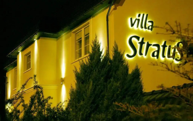 Villa Stratus