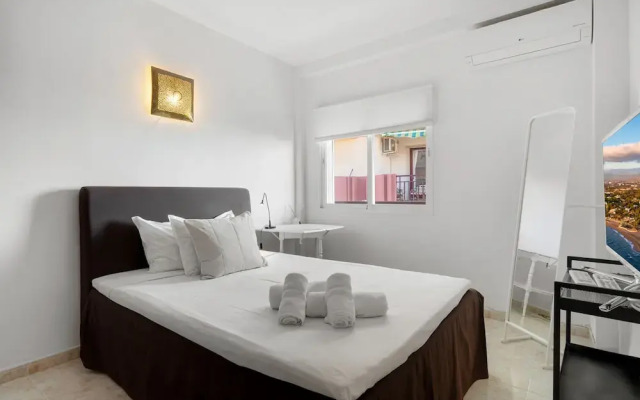 Marvelous Waterfront apt in Fuengirola - Ref 73