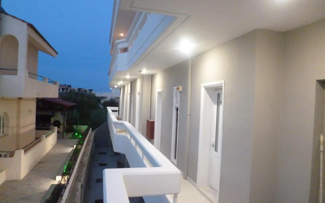Alkyonides Hotel
