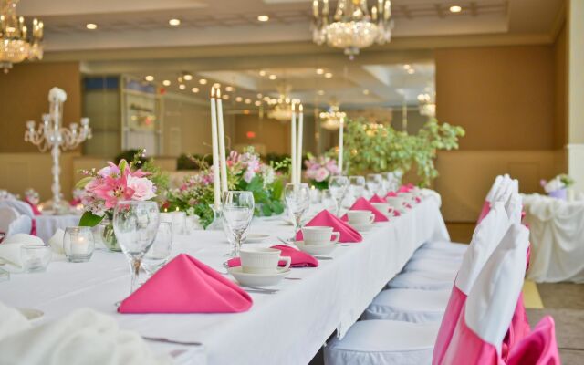 Genetti Hotel, SureStay Collection by Best Western