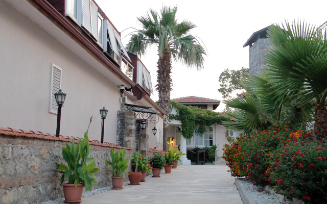 Nicholas Park Hotel