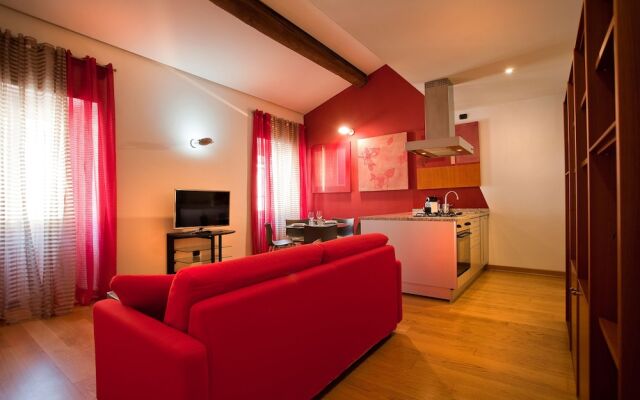 Verona For Rent Red Theater