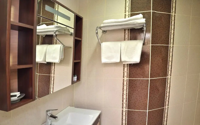 Adapalas Hotel
