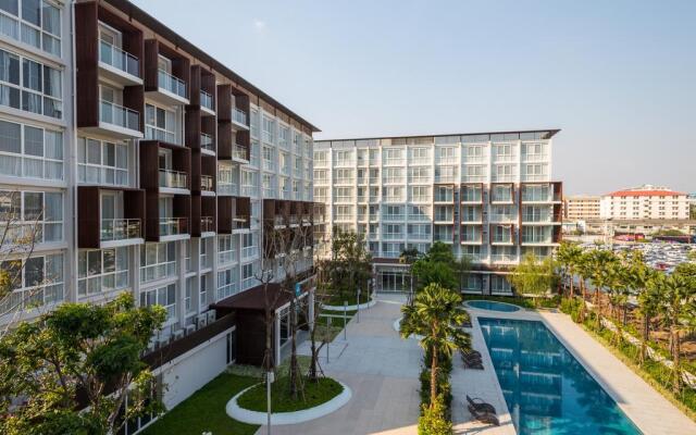 The Idle Hotel and Residence