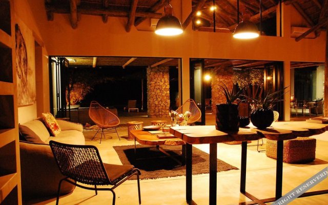 Kruger Sunset Lodge - living with lions