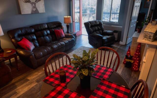 Gatlinburg Chateau Condo 301
