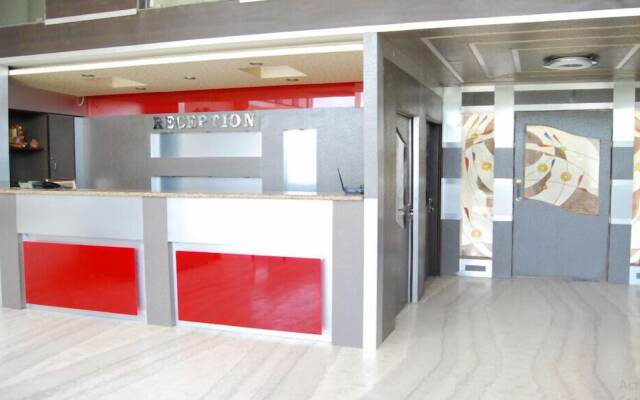 Jypore Saffron Inn & Suites