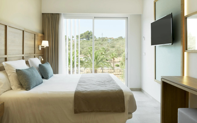 Iberostar Waves Cala Domingos Hotel