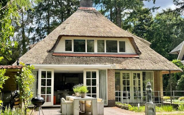 Exclusive villa AMS area