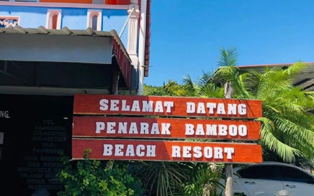 Penarak Bamboo Beach Motel
