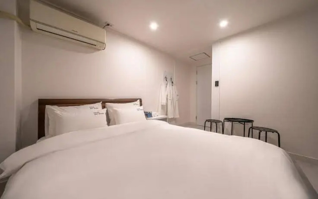 Busan Seomyeon Hotel Artwork