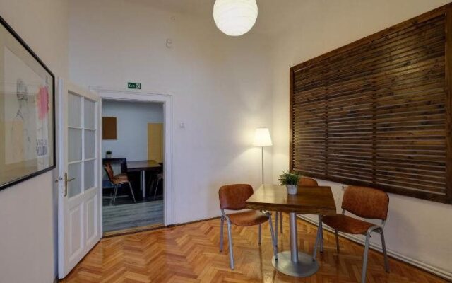 City Stay Hostel