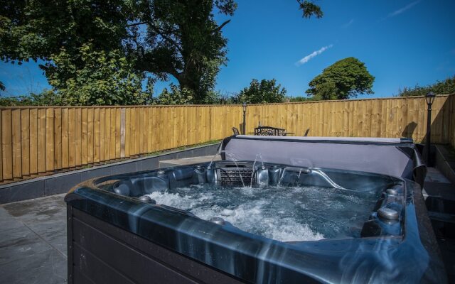Anchor Well - 2 Bedroom - Ludchurch
