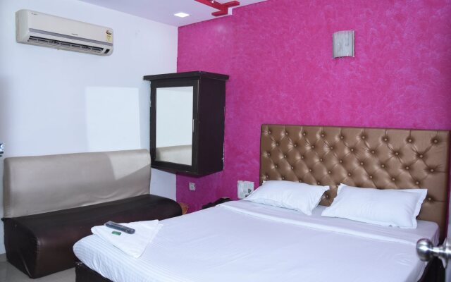 Hotel Om residency