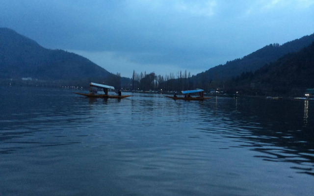 goona palace houseboat
