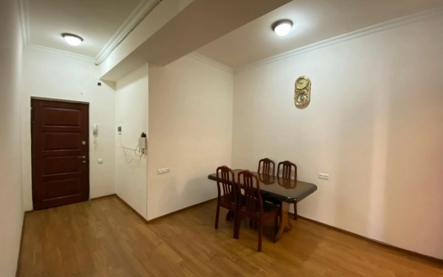Argishti street, 2 bedrooms Spacious, Sunny apartment GL148