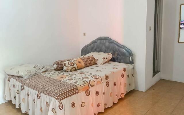Rumah Panggung Guest House Syariah RedPartner