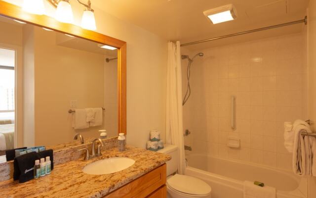 Tower 2 Suite 2012 at Waikiki