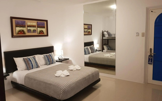 D' Gecko Hotel