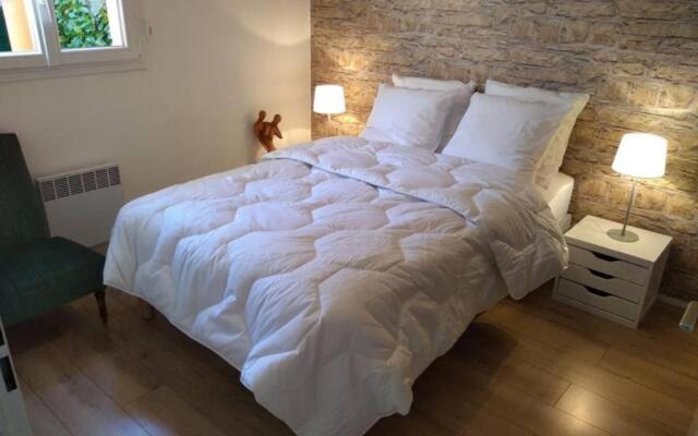 Blagnac : appartement T2 avec jardin, parking et climatisation