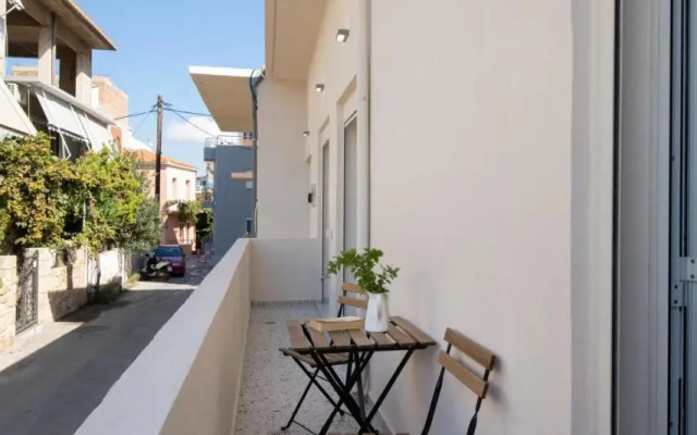 Michalis NCHouse 33
