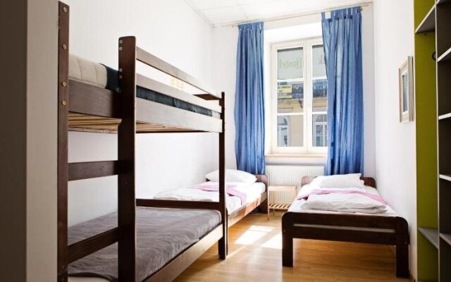 Folk Hostel