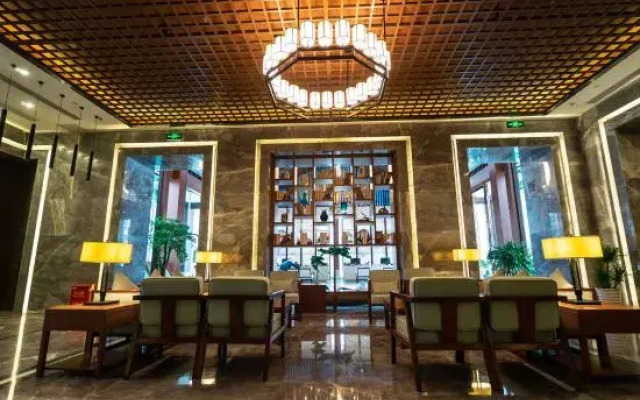 Peninsula International Hotel