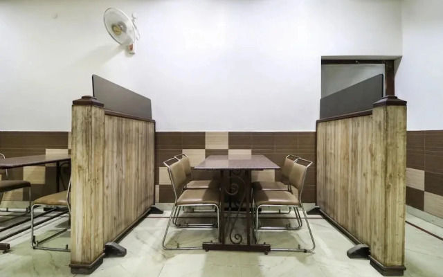 Hotel Pal Regency by OYO Rooms