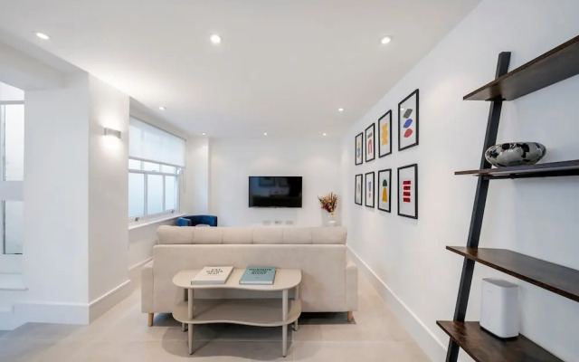 The Urban Minimalist- Notting Hill 2 Bed