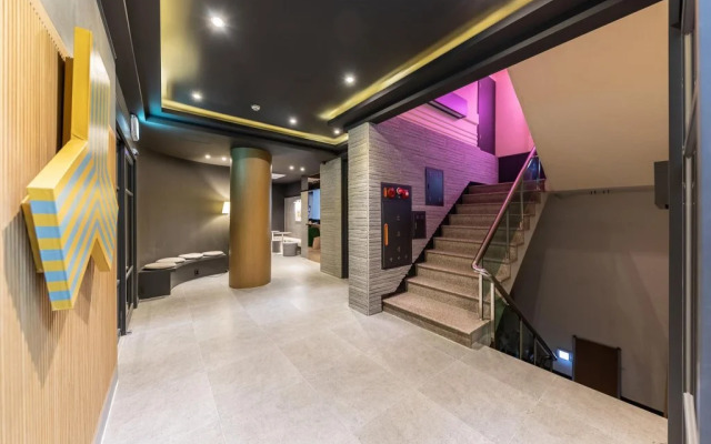 Brown Dot Daegu Seongseo