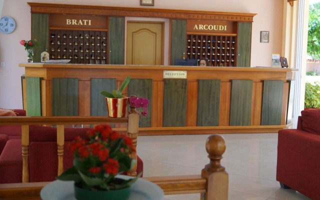 Hotel Brati - Arcoudi