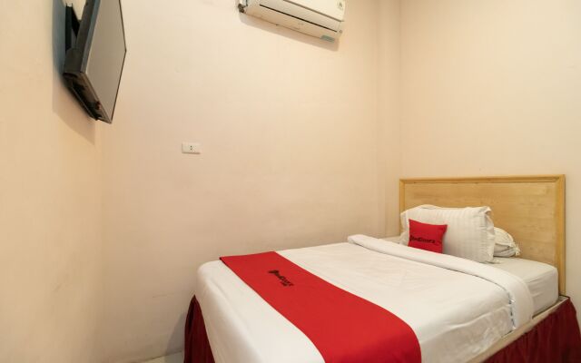 Reddoorz Fella Homestay Medan