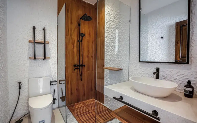 Tropical Tribe Villa by EVDEkimi Ubud - Longer Stay Extra Perks