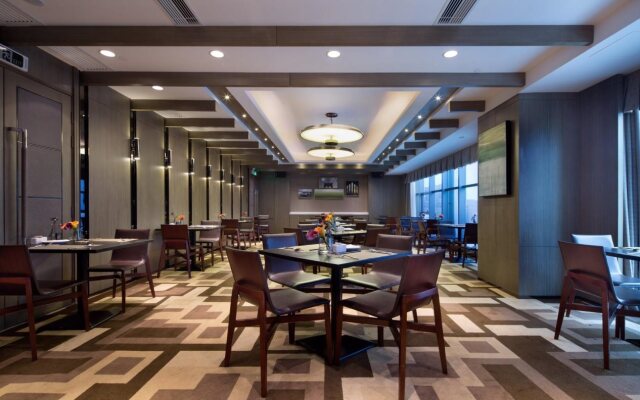DeRUCCI Hotel