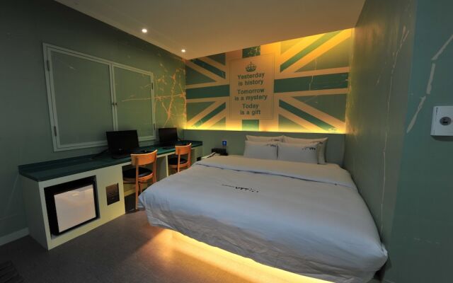 YTT Motel