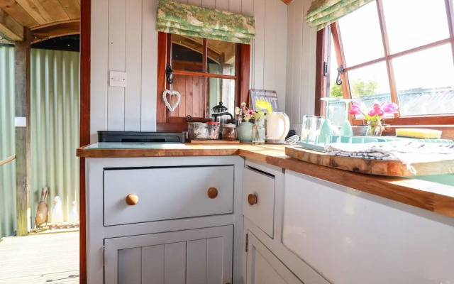 Puddle Duck Shepherds Hut