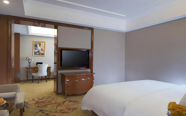Vienna Hotel (Longmen)