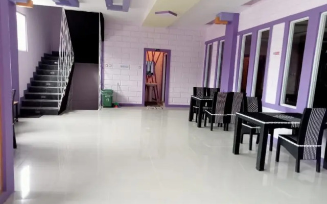 Ungu Hotel Garut by ZUZU