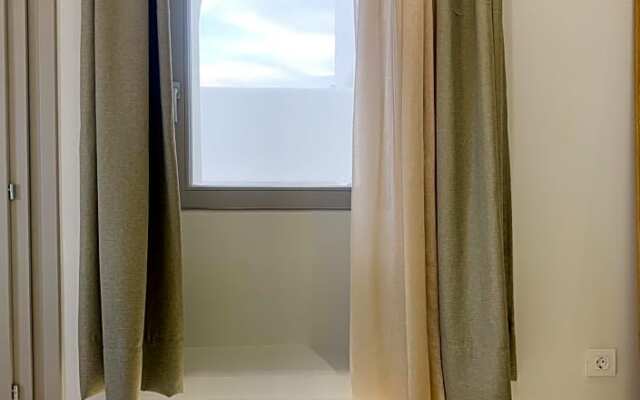 Mod Santorini Vegan Accommodation