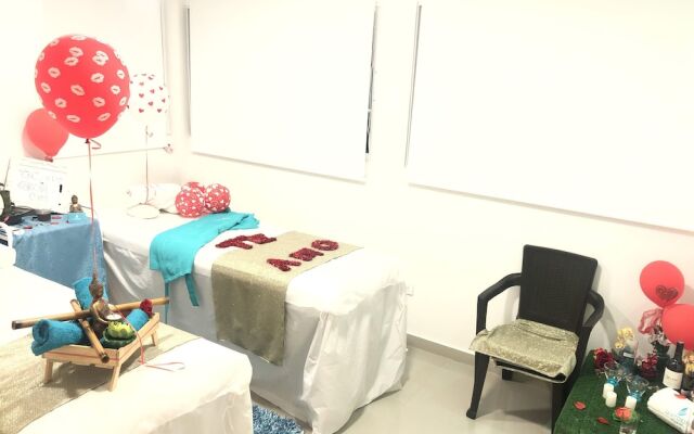Apartasuites La Flora