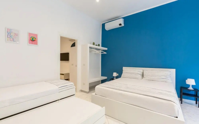 White Blue Apartment at Sanit by Wonderful Italy