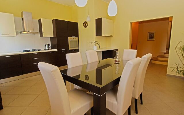 Apartments Milio 1105