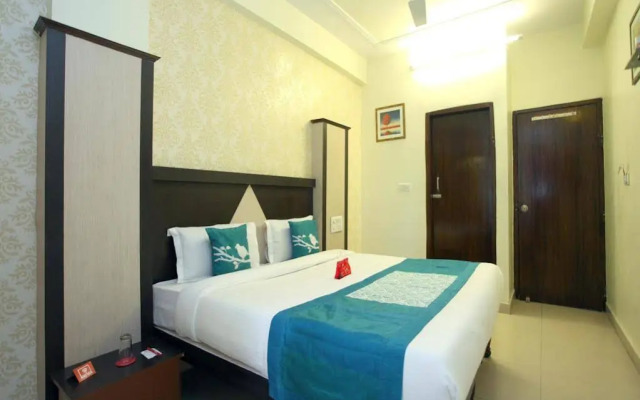 OYO 2326 Hotel Star Plaza