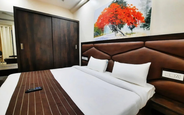 Hotel Sai Village Cyber Park