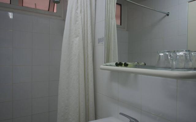 Edgecliff Lodge Motel