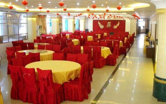 东兴王朝大酒店