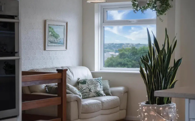 Longview - 4 Bedroom Holiday Home - Pembroke Dock