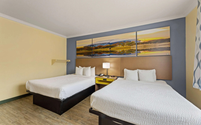 Days Inn & Suites by Wyndham Euless DFW Airport South