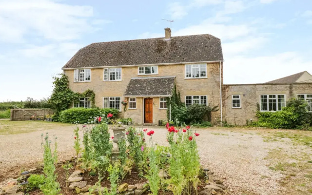 Tythe House