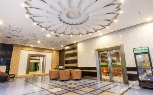 Moon Express Hostel